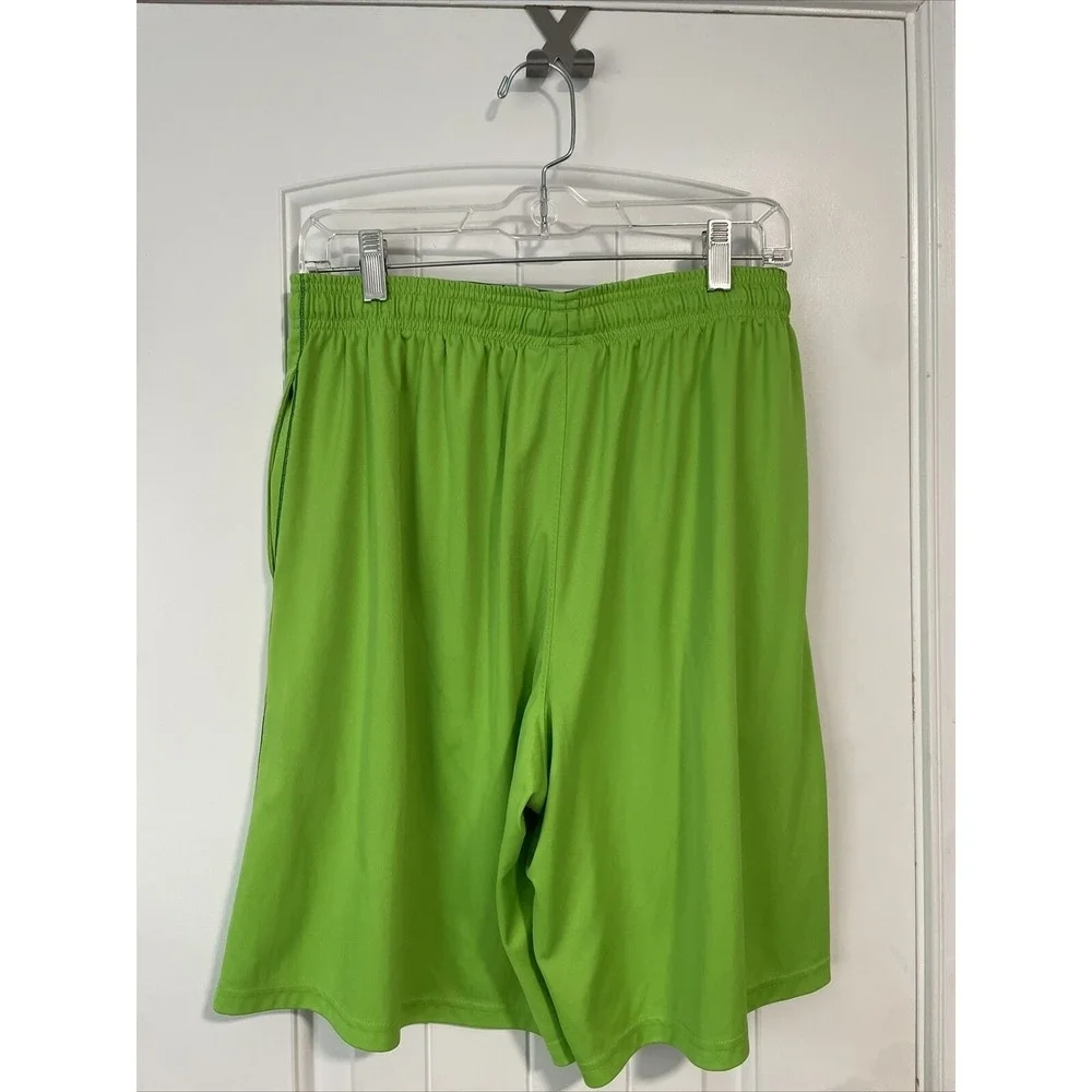 UNDER ARMOUR - ATHLETIC / BASKETBALL SHORTS - MEN'S LARGE (LOOSE) - GREEN
